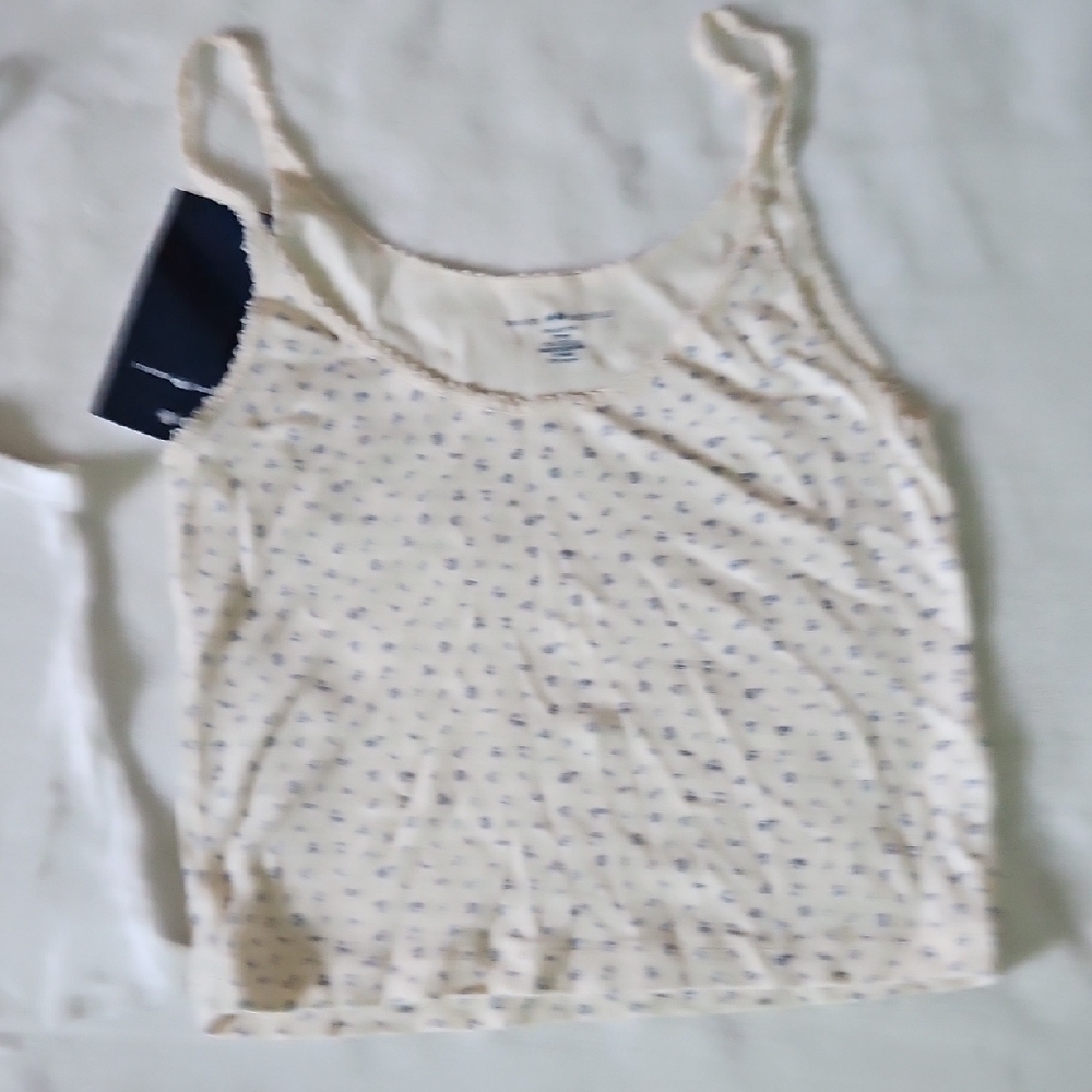 Brandy Melville White Fitted Crop Camisole - One Size - Picture 4 of 7
